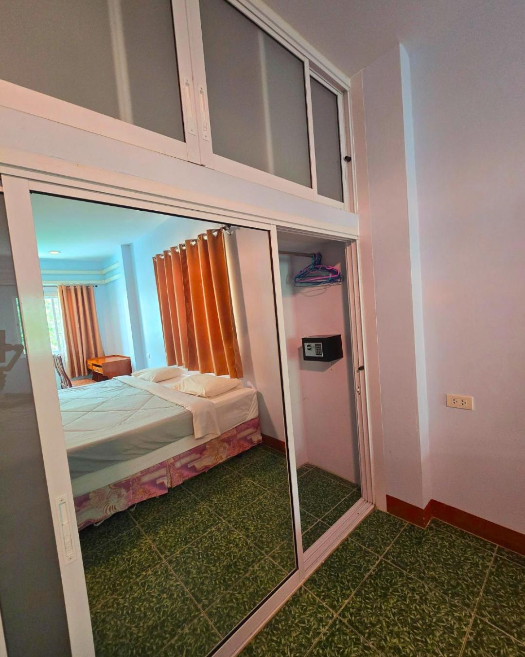 Hotel Jardin Pattaya Zewnętrze zdjęcie